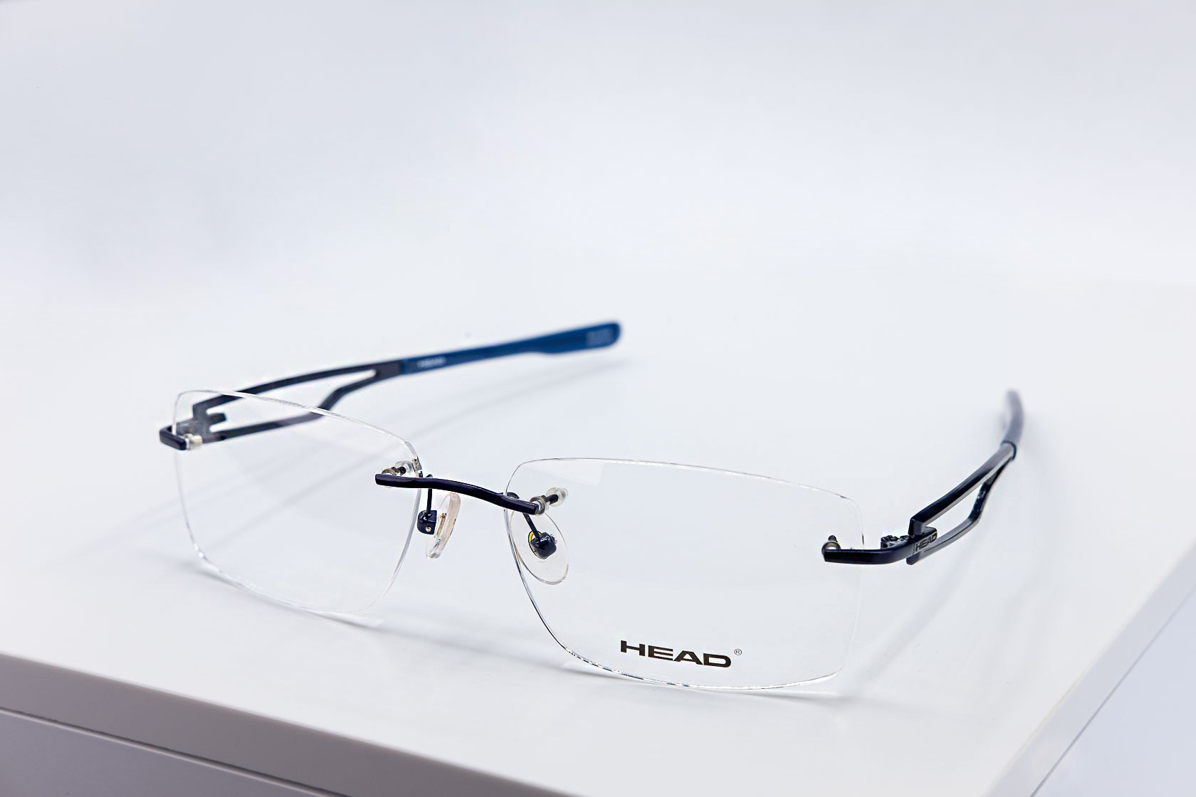 Head glasses. Детские безободковые оправы. Оправы head. Head Titanium 5000.