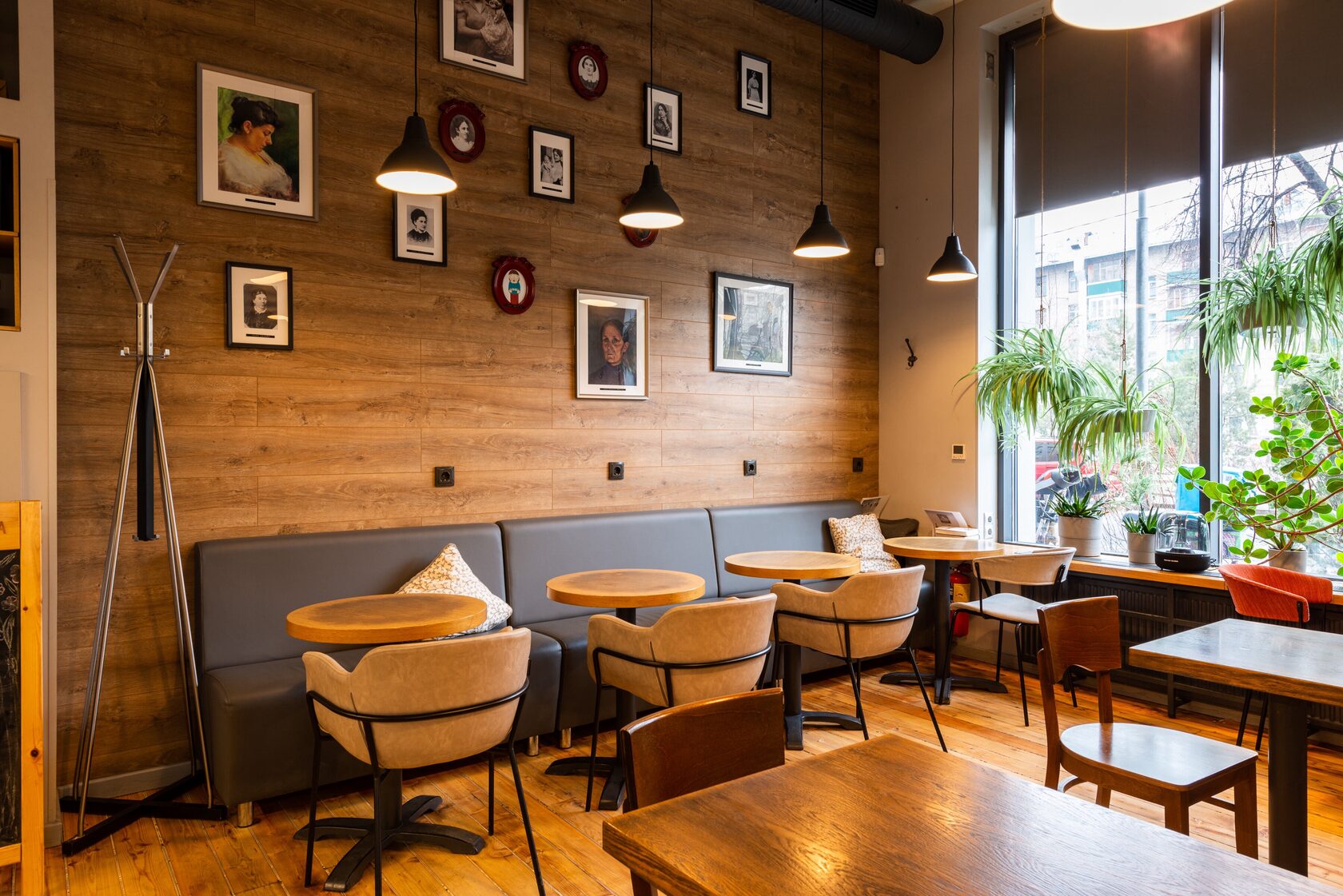 Мебель для кофейни в Калининграде