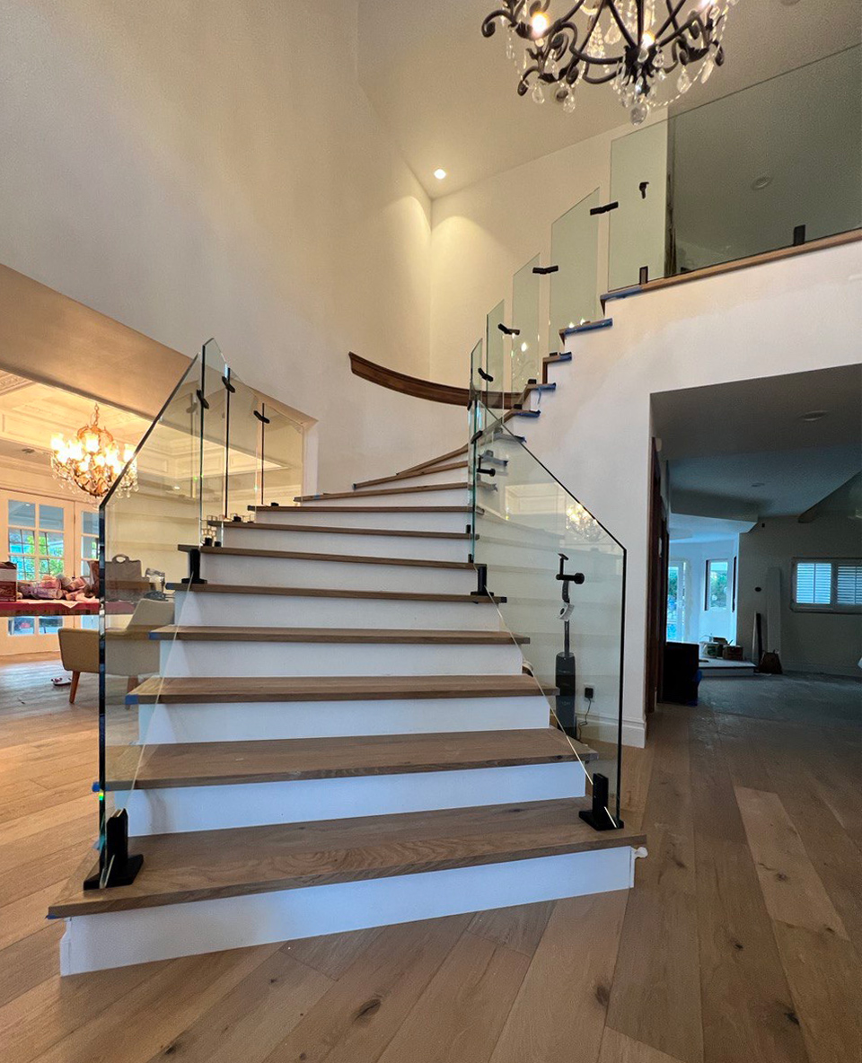 Glass Railings in Los Angeles
