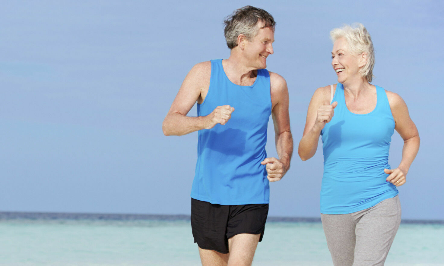 Bone people. Бег для пожилых. Здоровые суставы. Спортивные люди в возрасте. Физическая активность пожилых людей.