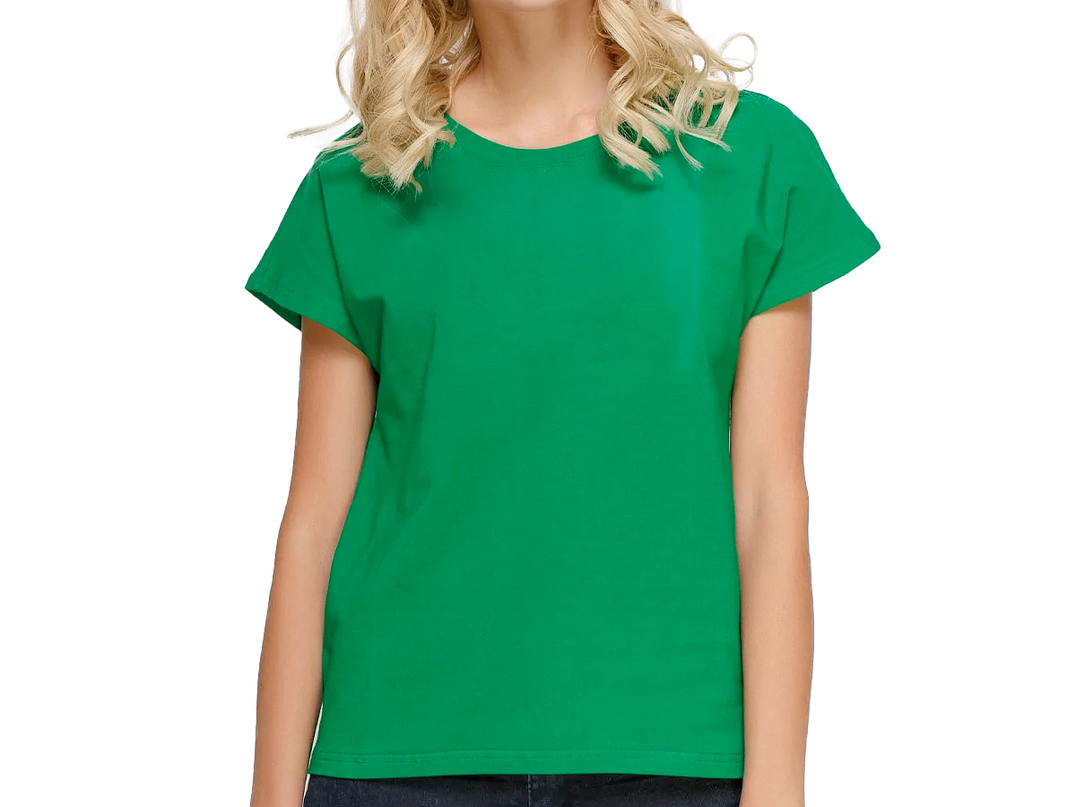 Печать на зеленой женской футболке