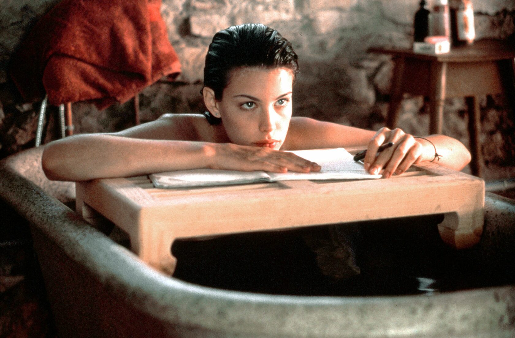 УСКОЛЬЗАЮЩАЯ КРАСОТА