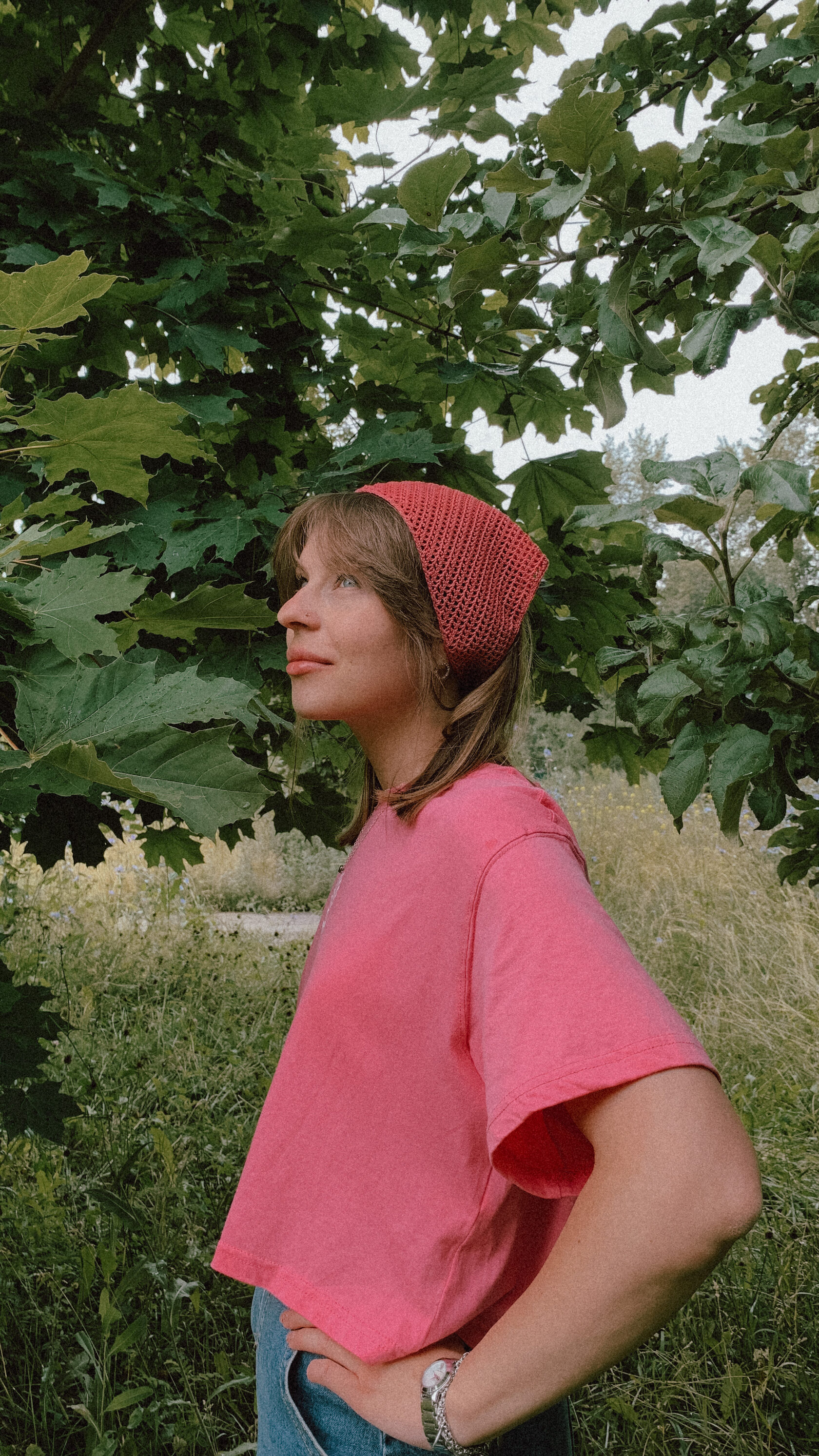 Розовая косынка для женщин