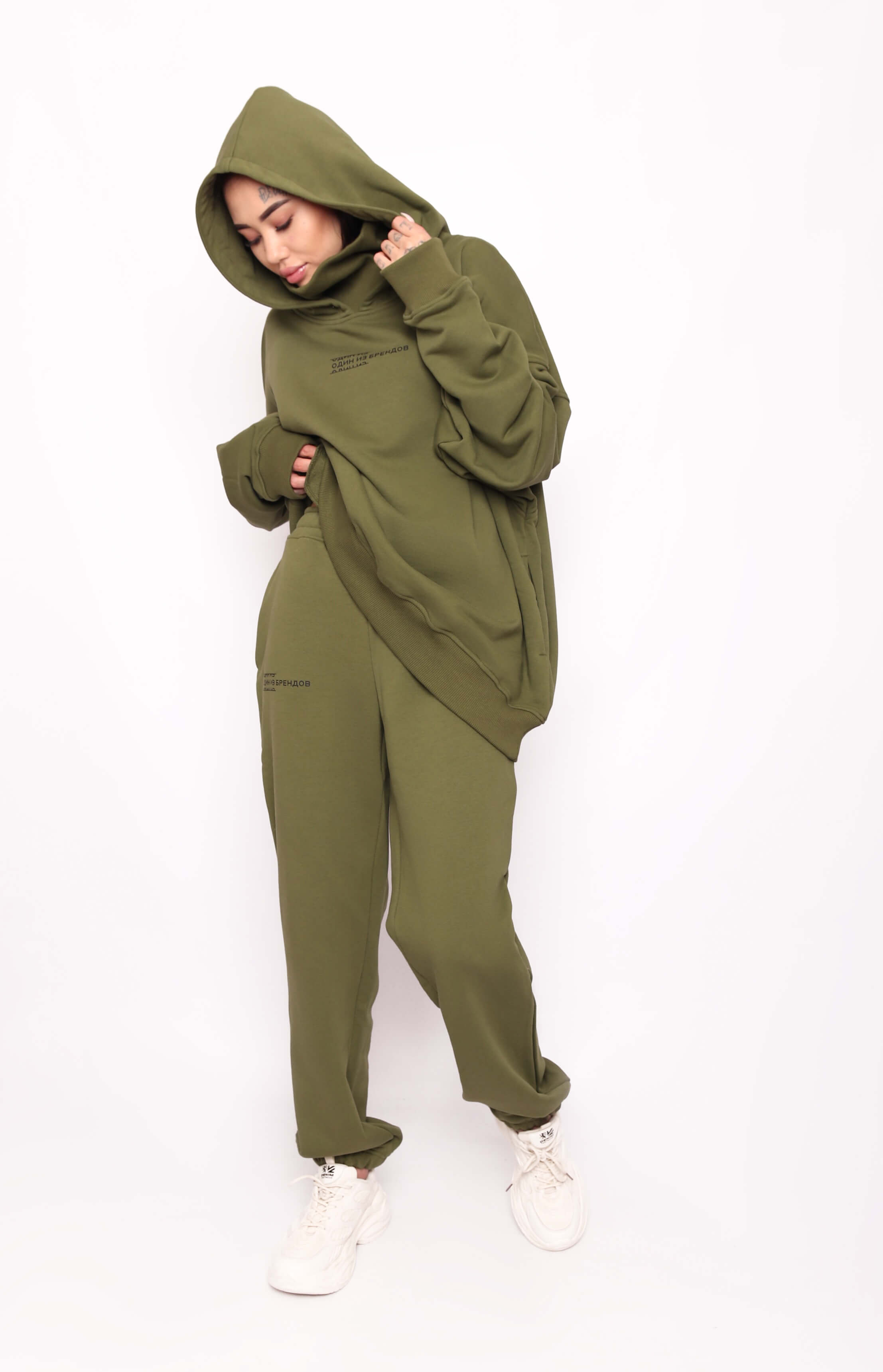 Штаны хаки Один из брендов