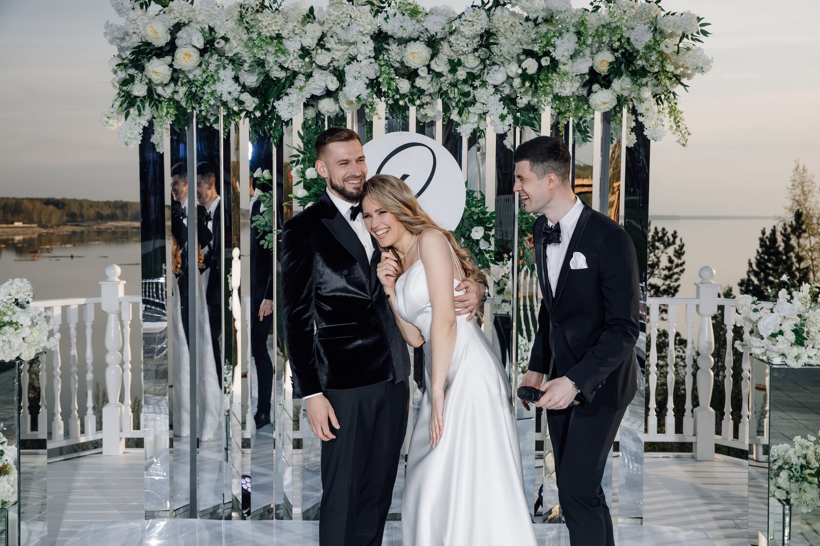 Счастливые