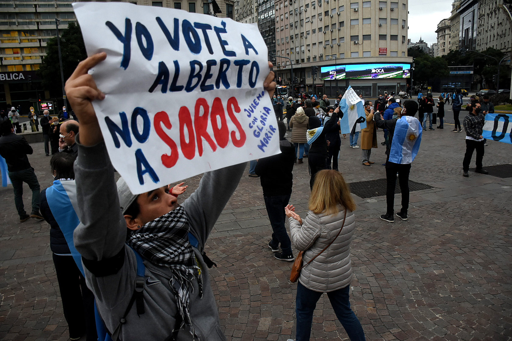 Протесты в Буэнос-Айресе против карантина