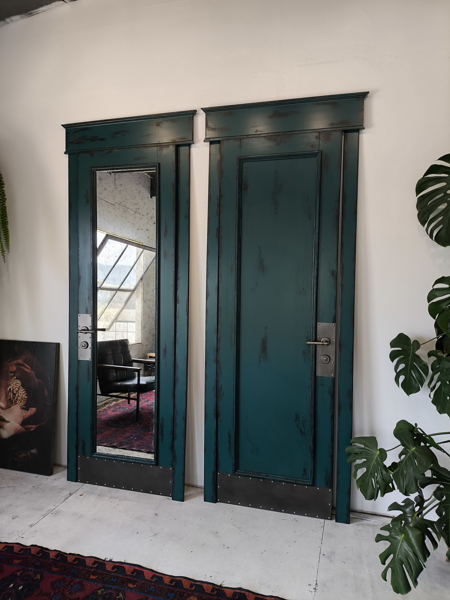 Распашные дверь 