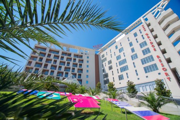 Обеденная группа Гайс в ресторане Bridge Resort
