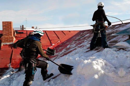 Ручная уборка снега на заказ