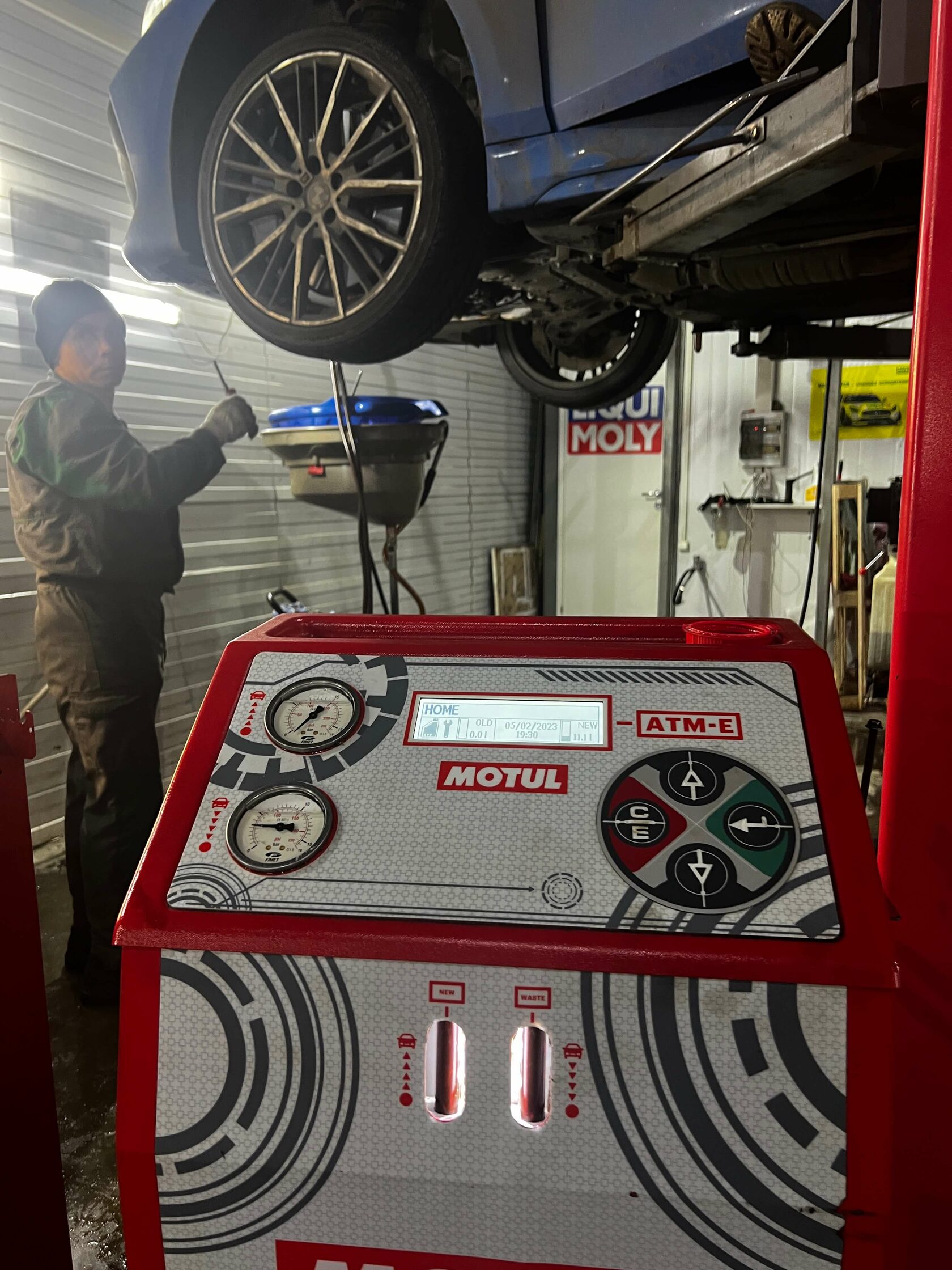 Проверка давления и состояния масла