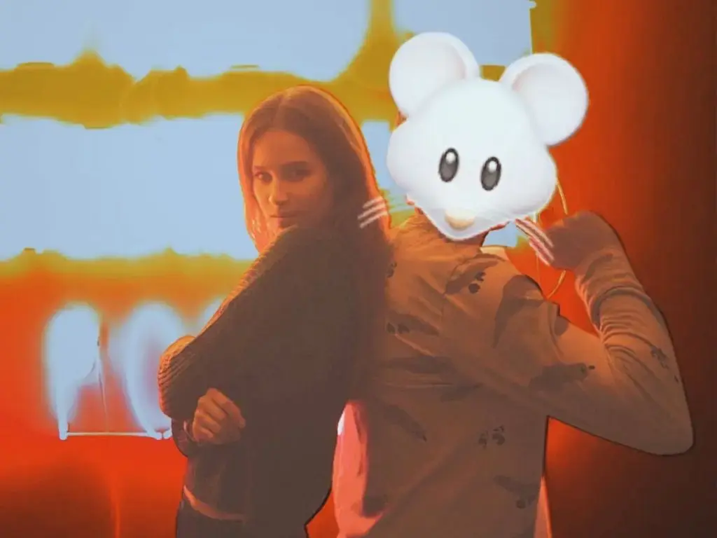 Сентиментальность или Осторожность?