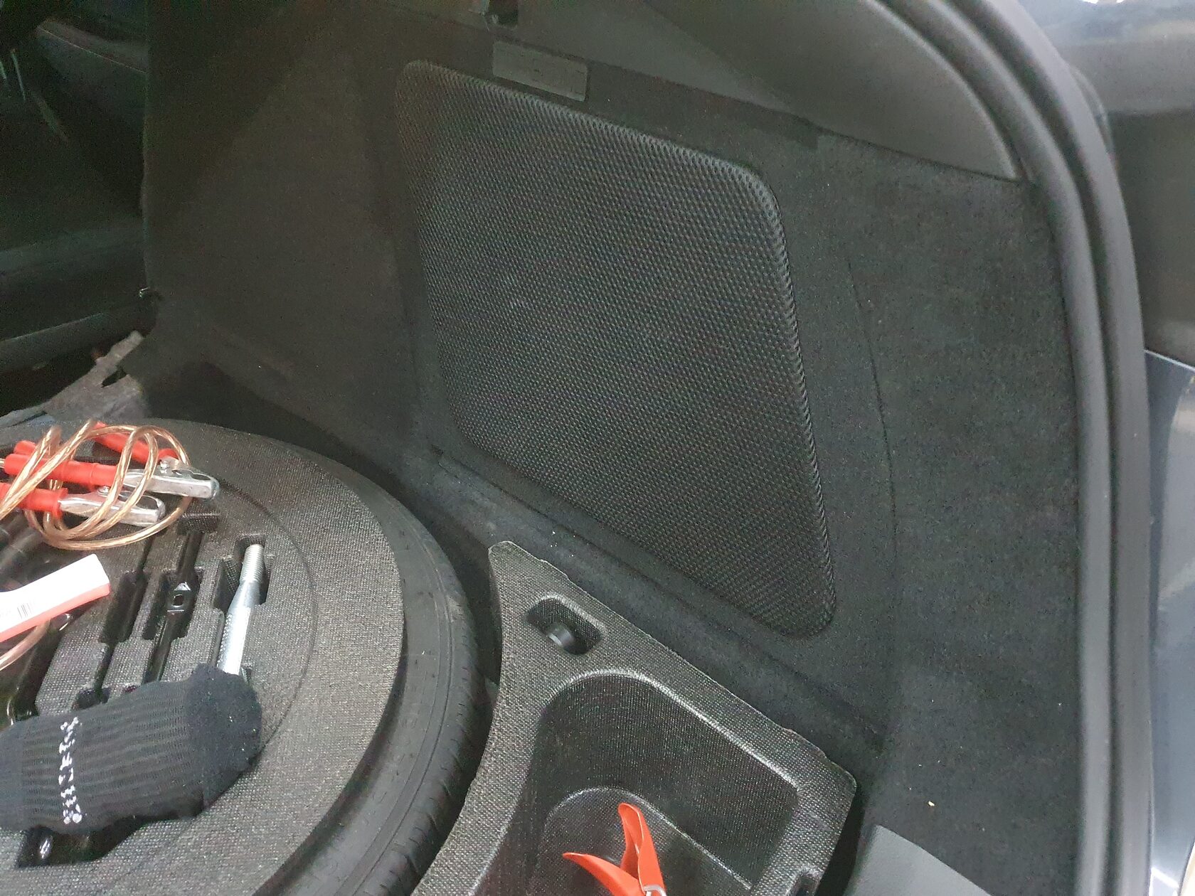 сабвуфер geely tugella