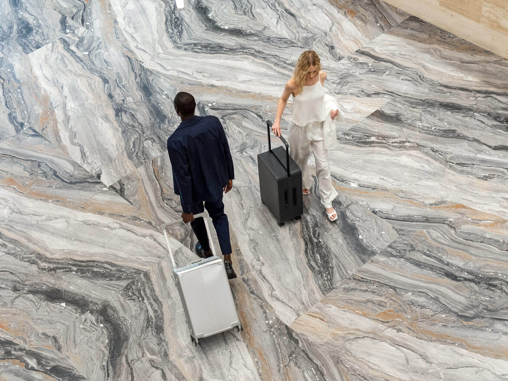 Кому подойдет чемодан с широкой ручкой?