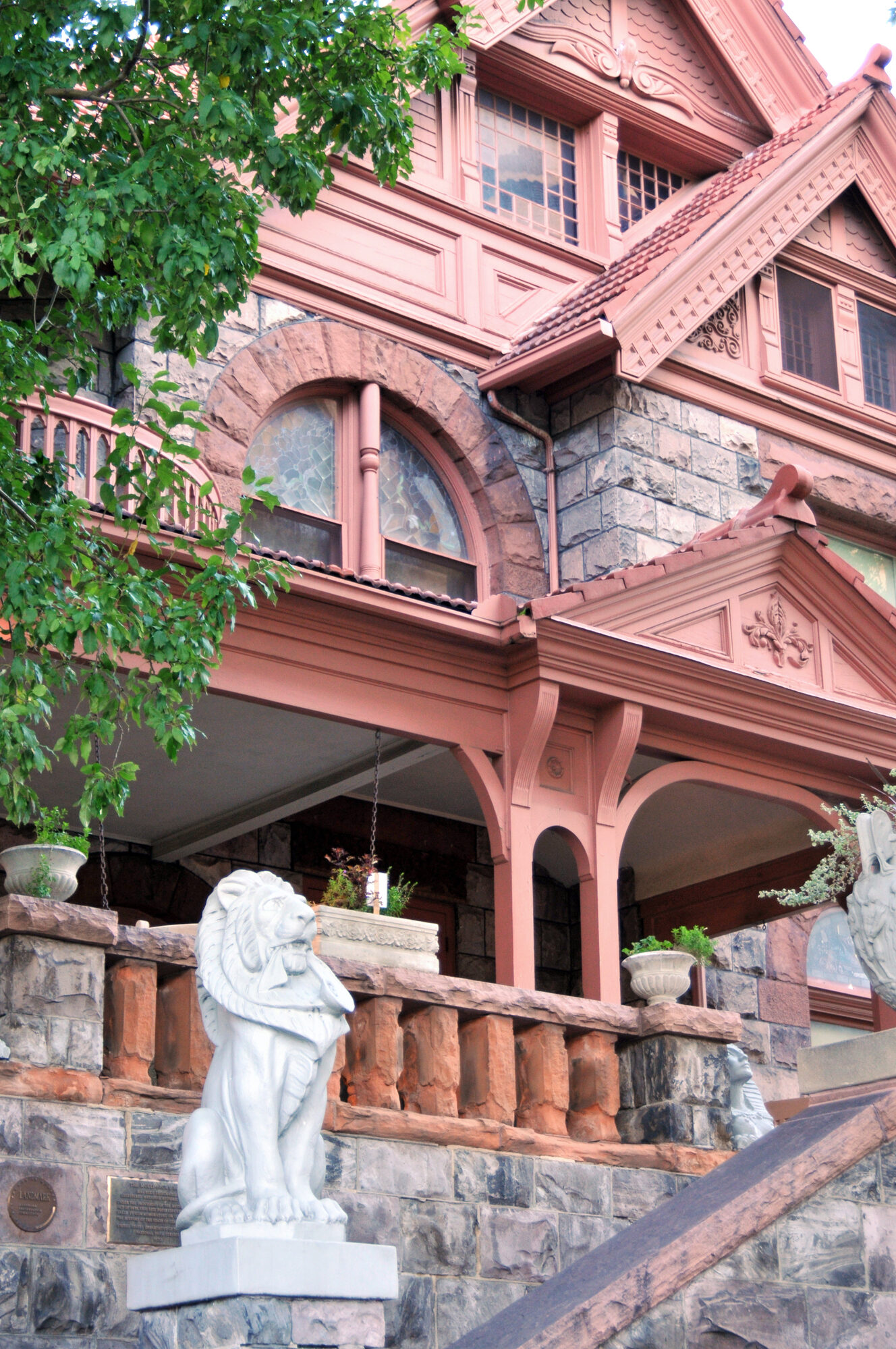 the-molly-brown-house-museum-in-denver-the-home-of-the-unsinkable