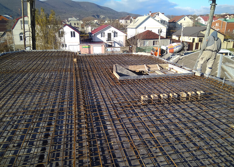 Строительство пола второго этажа дома в Новороссийске