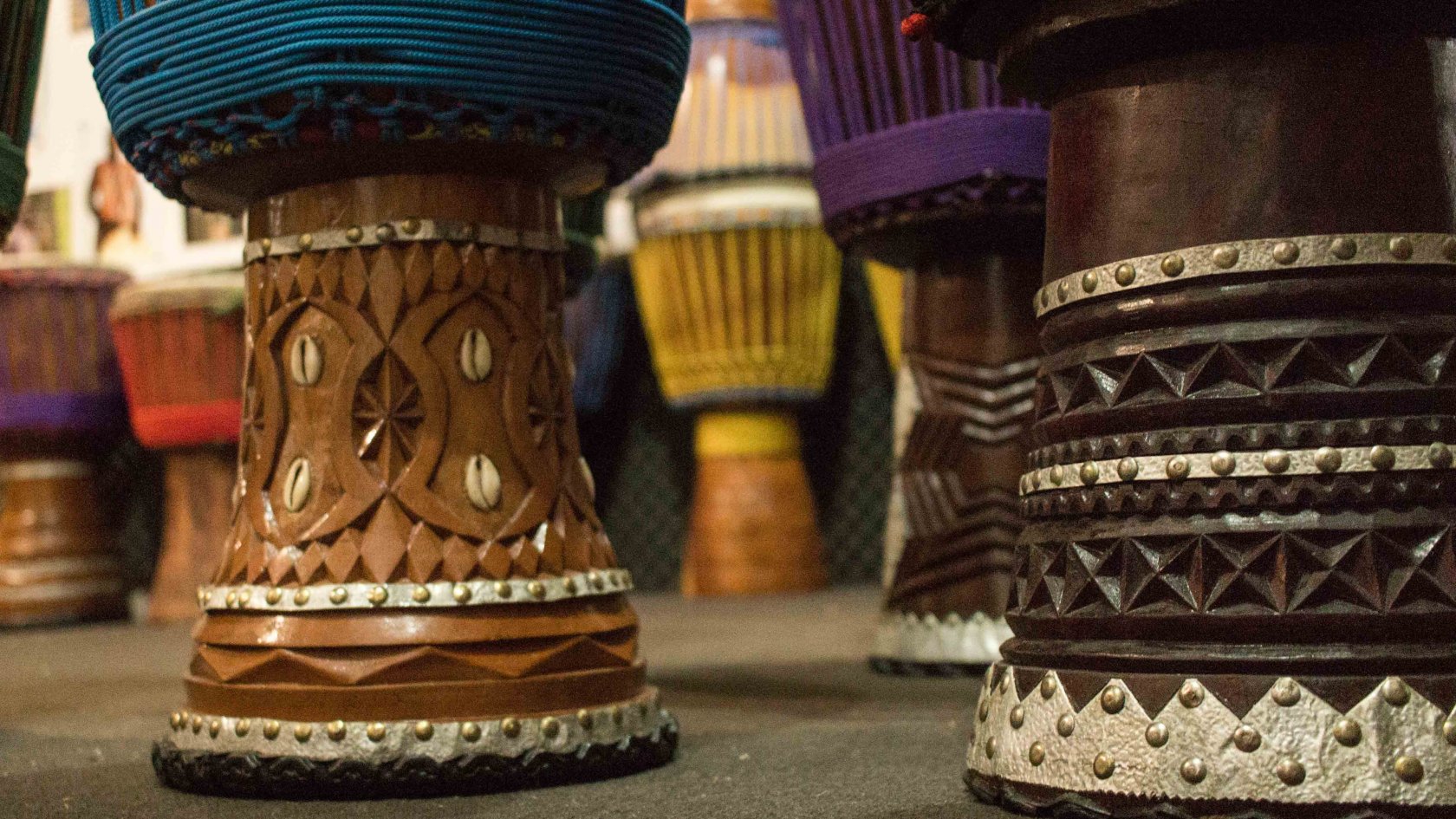 Мастерская. Ремонт джембе и бонгов