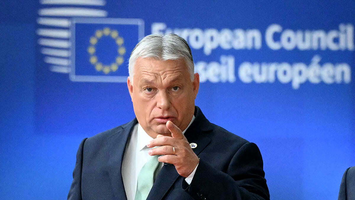 Виктор Орбан выступает с заявлением о финансах Украины