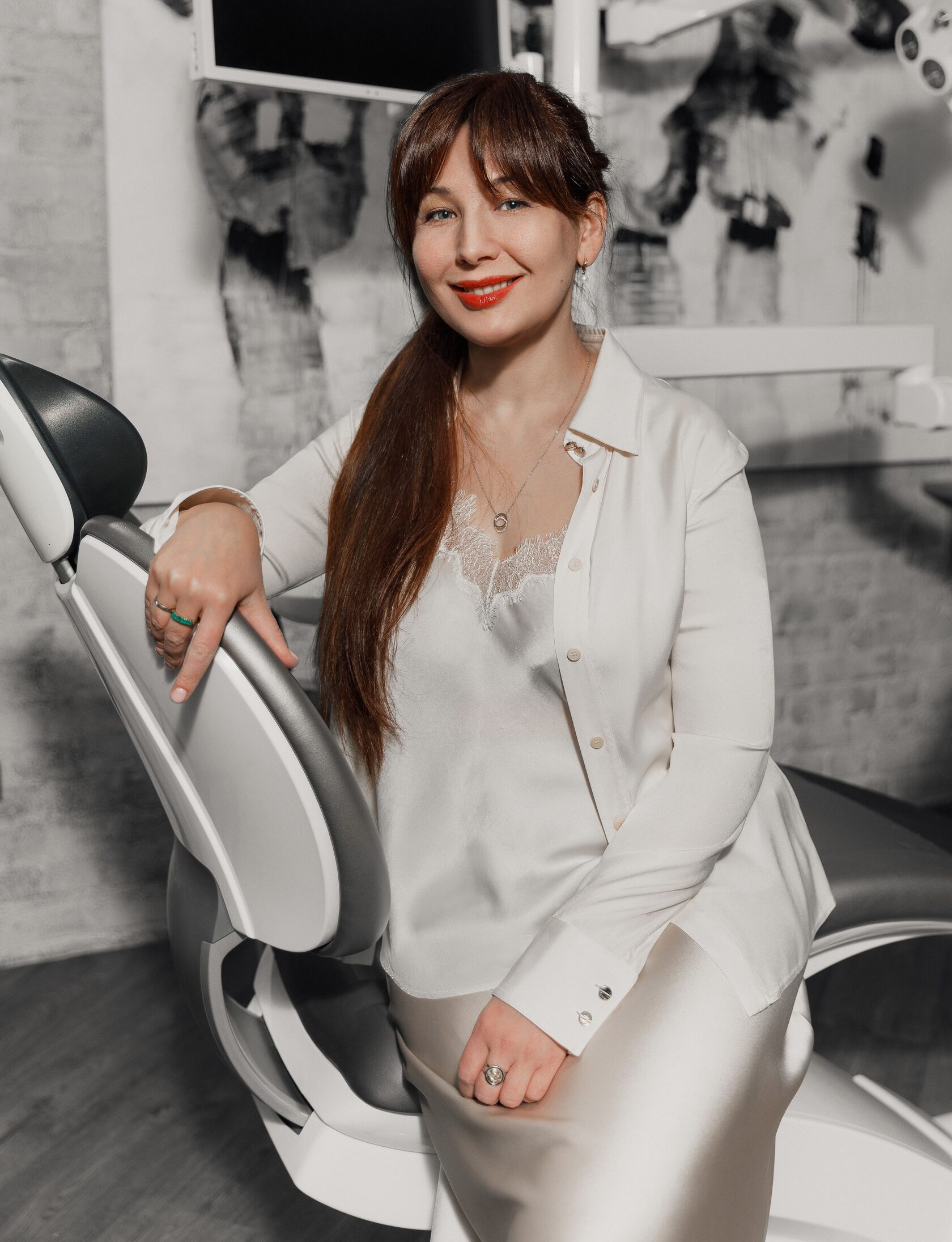 ИРИНА ЧИКУНОВА, основатель стоматологического комплекса «ВИД INNOVATION» и врач-ортодонт