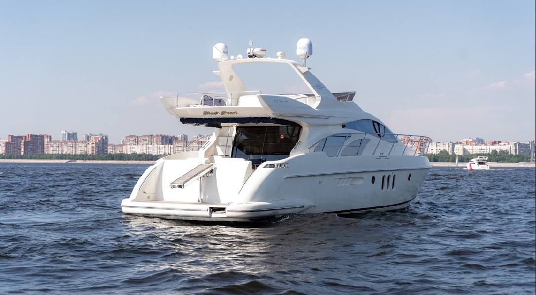 Яхта Azimut 55 — фото 4 для аренды в СПб