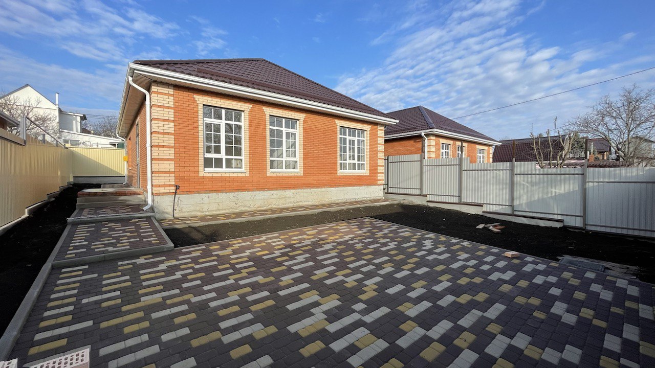 одноэтажный кирпичный дом 90 кв м. одноэтажный дом 100м2 солома шоколад. одноэтажные дома под ключ кирпич. кирпичный одноэтажный дом 140кв. одноэтажные дома под ключ кирпич.