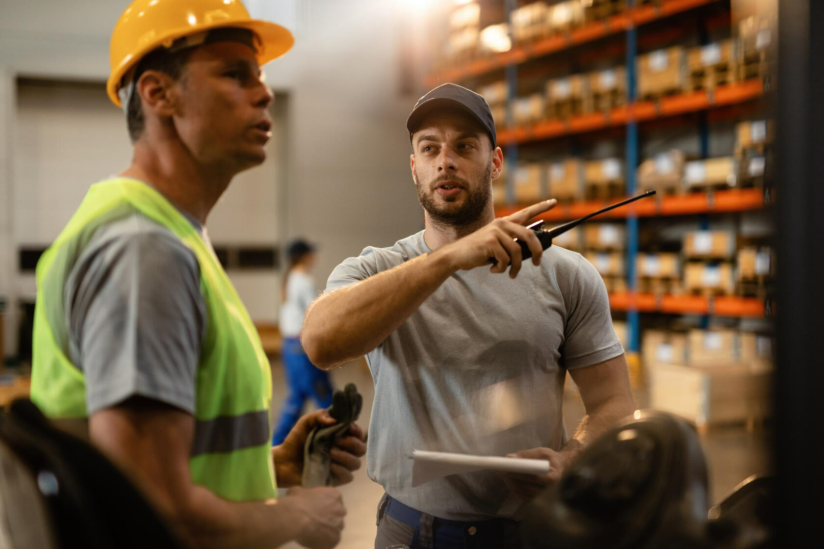 Рестораны грузчик работа. Factory Foreman. Молодые сотрудники склада Татуировки. Feb work.