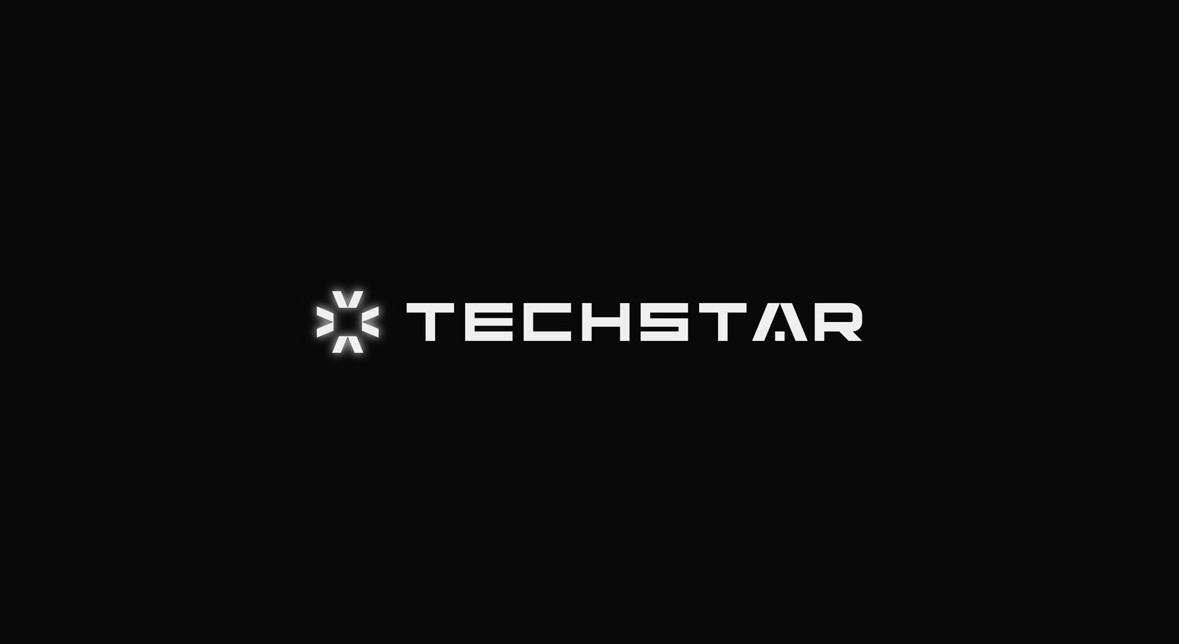 Логотип TechStar на чёрном фоне: знак-звезда и надпись