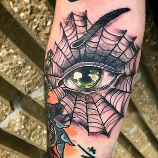 Татуировки с паутиной