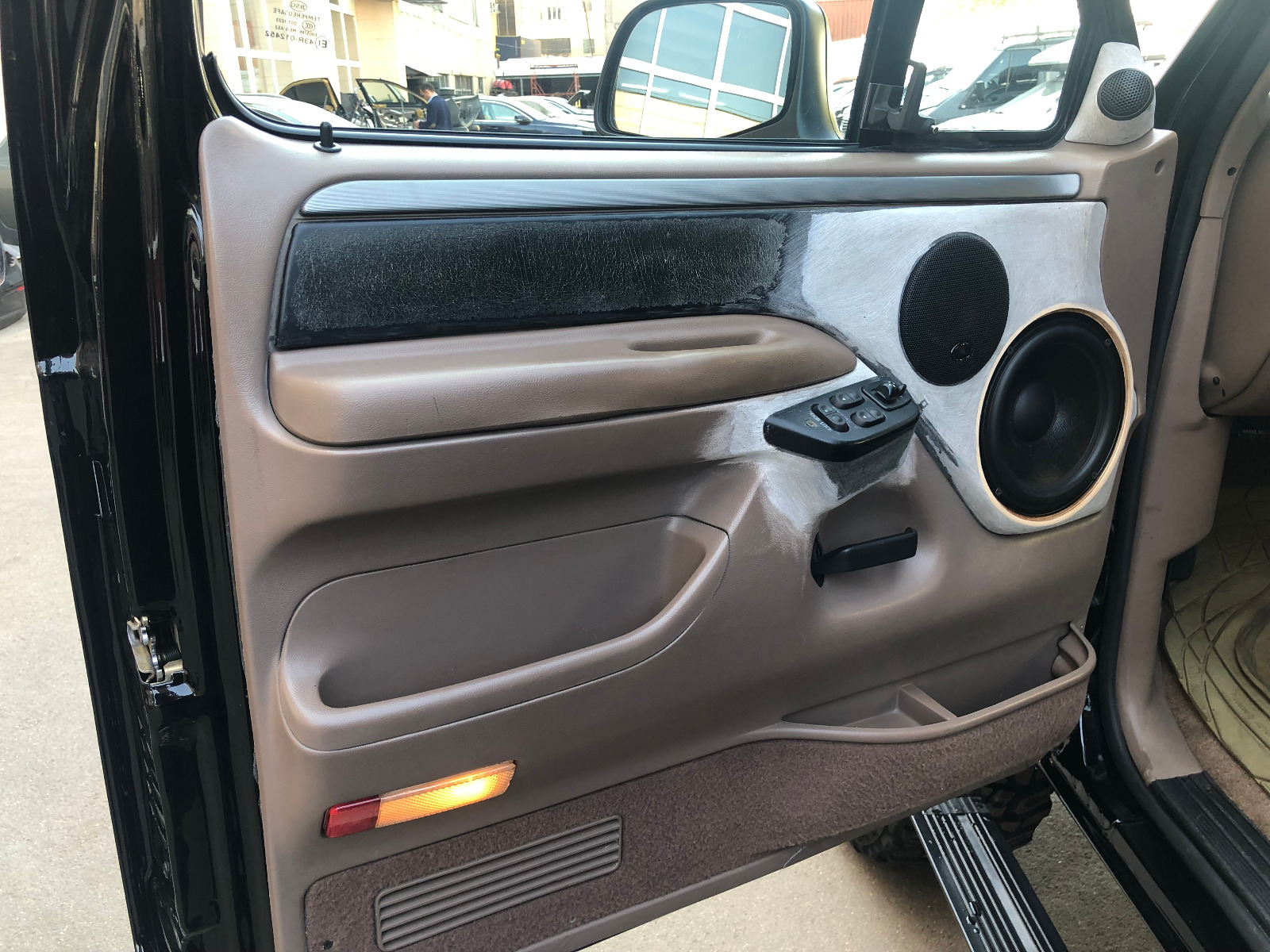 замена акустики ford bronco