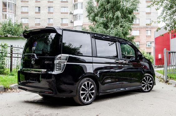 Honda Stepwgn 2