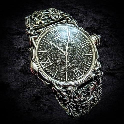 мужские серебряные часы, элитные дорогие часы, дорогие часы из серебра.