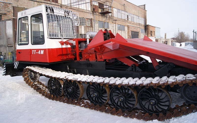 Купить гусеничный трактор АТЗ Т-4 ! Цены на сельхозтехнику для домашнего хозяйст