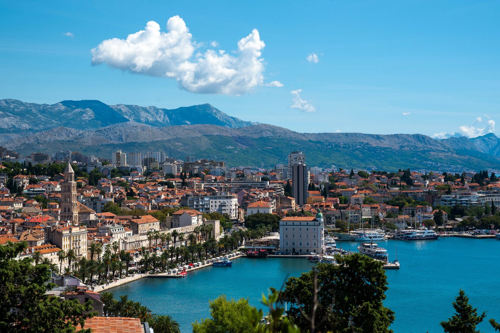 croatia capital, split capital croatia, capital of croatia dubrovnik, what city is the capital of croatia, croatia yacht capital