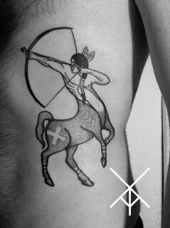 Татуировки на руке Стрелец: Символика и значение