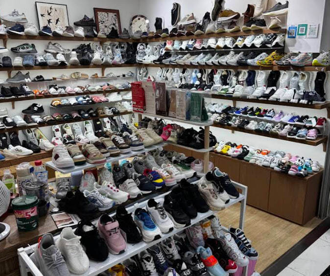 Оптовый выбор кроссовок и спортивной обуви