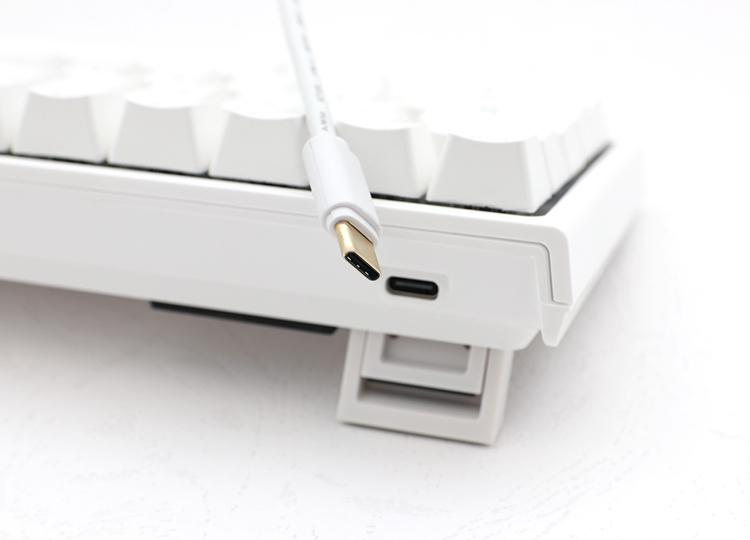 Ducky One 2 Mini Pure White V Magazine Funkeys