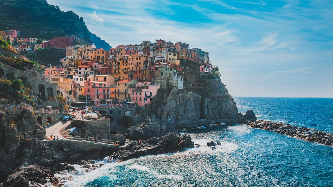 Colorful Amalfi Coast for Schengen travel packing tips from UAE by Slotby&amp;amp;#39;s