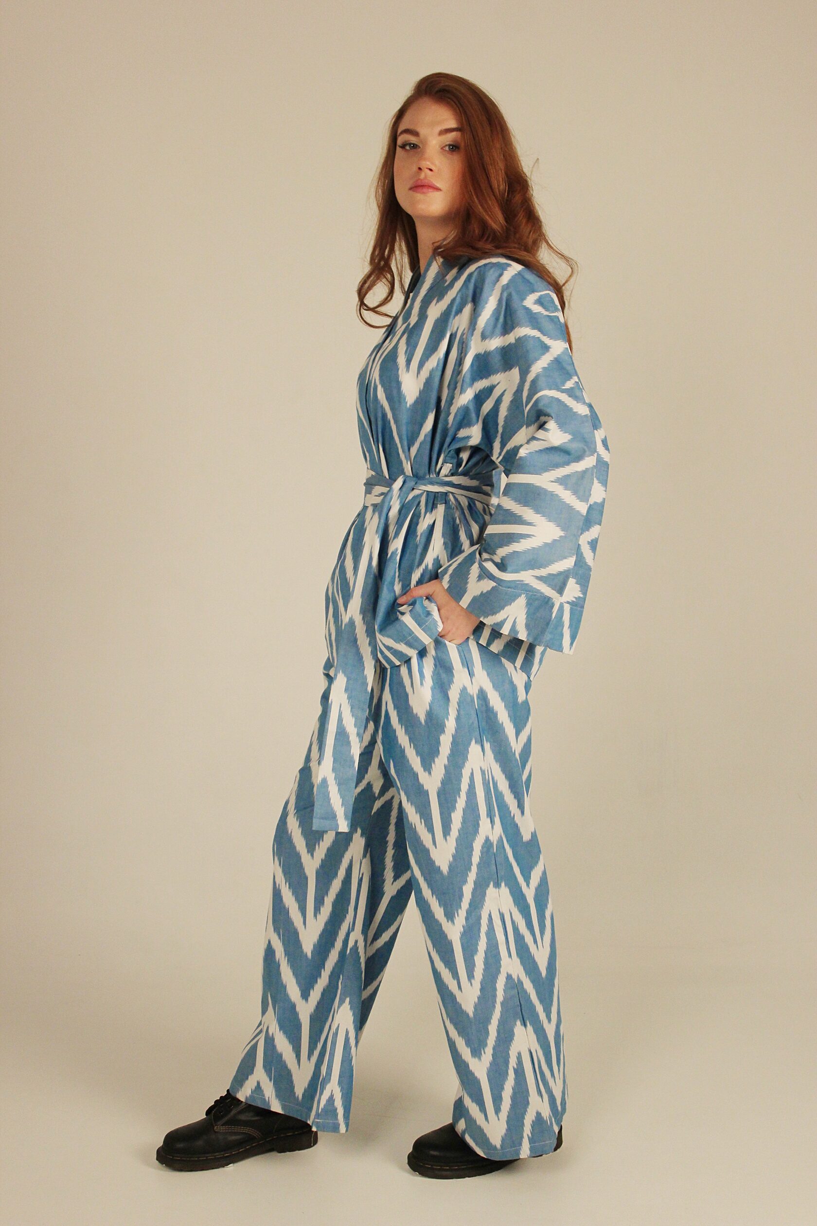 Халат, кимоно, костюм женский. Купить в магазине navigatore. На сайте, озон (ozon), маркете. В москве, спб, по всей россии. Красивый, модный, пляжный, удобный, домашний (home), турецкий, узбесккий, премиум, натуральный, восточный, синий.