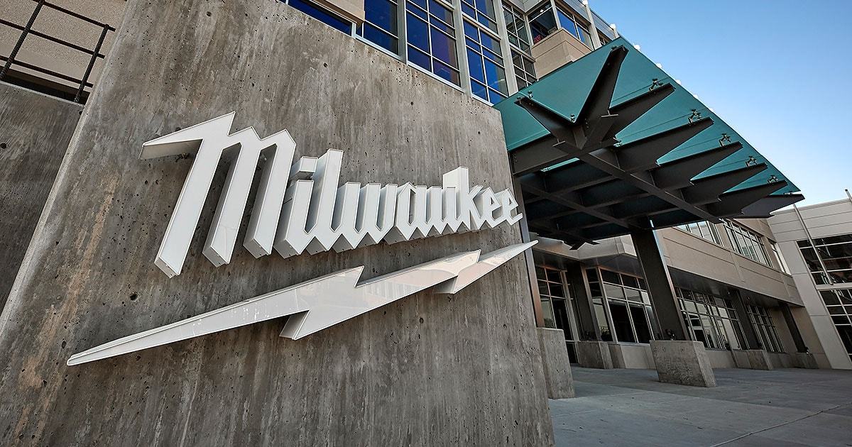 Milwaukee станет спонсором британской серии MX National в 2021 году