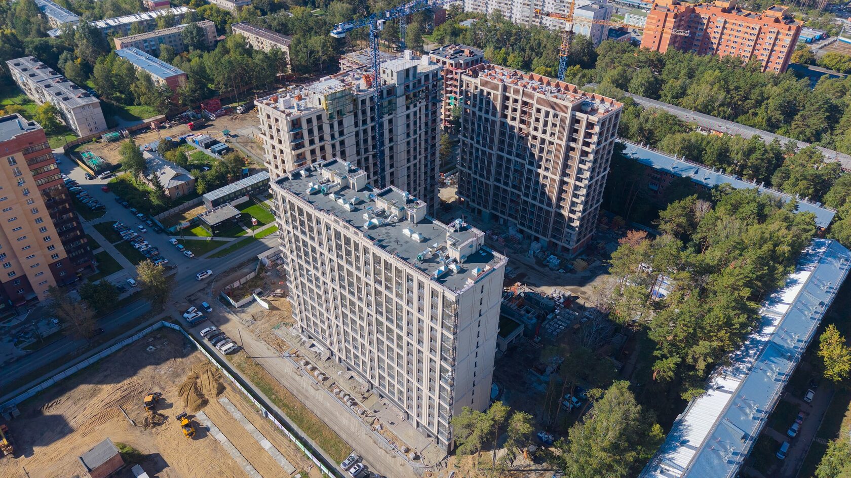 ЖК Квартал на Российской, ход строительства, фото 2 августа 2026, вид с северо-запада