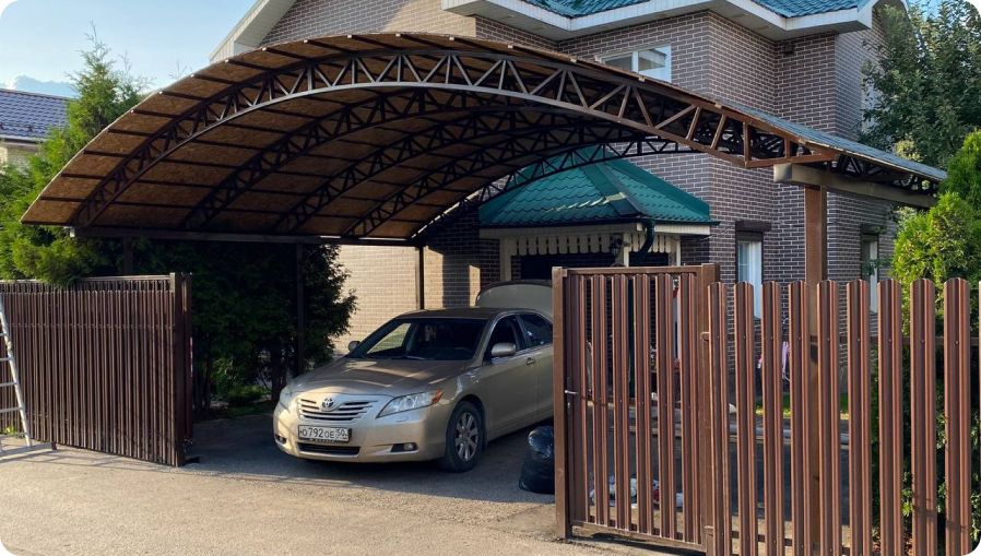 Двускатный навес для автомобиля