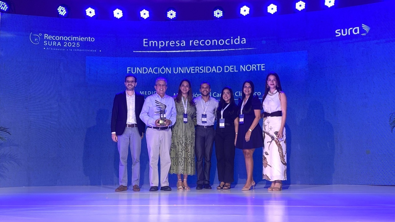 Uninorte recibe Reconocimiento SURA por su liderazgo en sostenibilidad y cultura ambiental