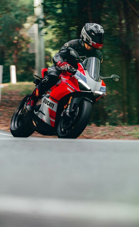 Мотошкола в Москве. Обучение вождению мотоцикла. С 0 до категории А.