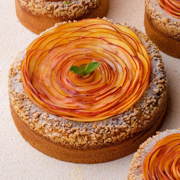 NECTARINE AND CUSTARD PIE