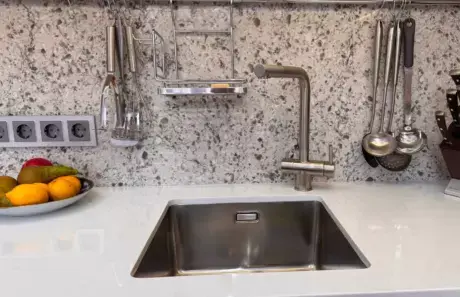 Современная кухня в цвете Серый Кашемир фото 15