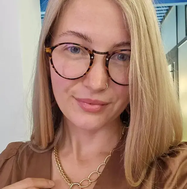 Специалист команды STUDIO 210