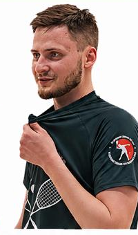 Артем Николаев