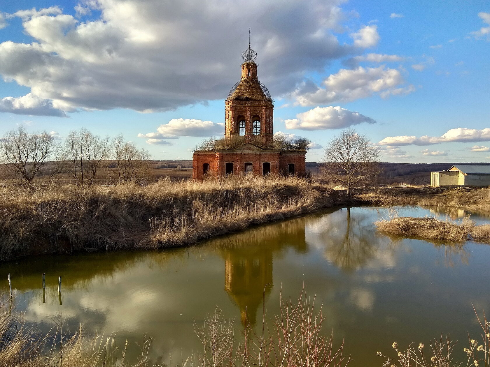 Жердево. Спасо-Преображенская церковь