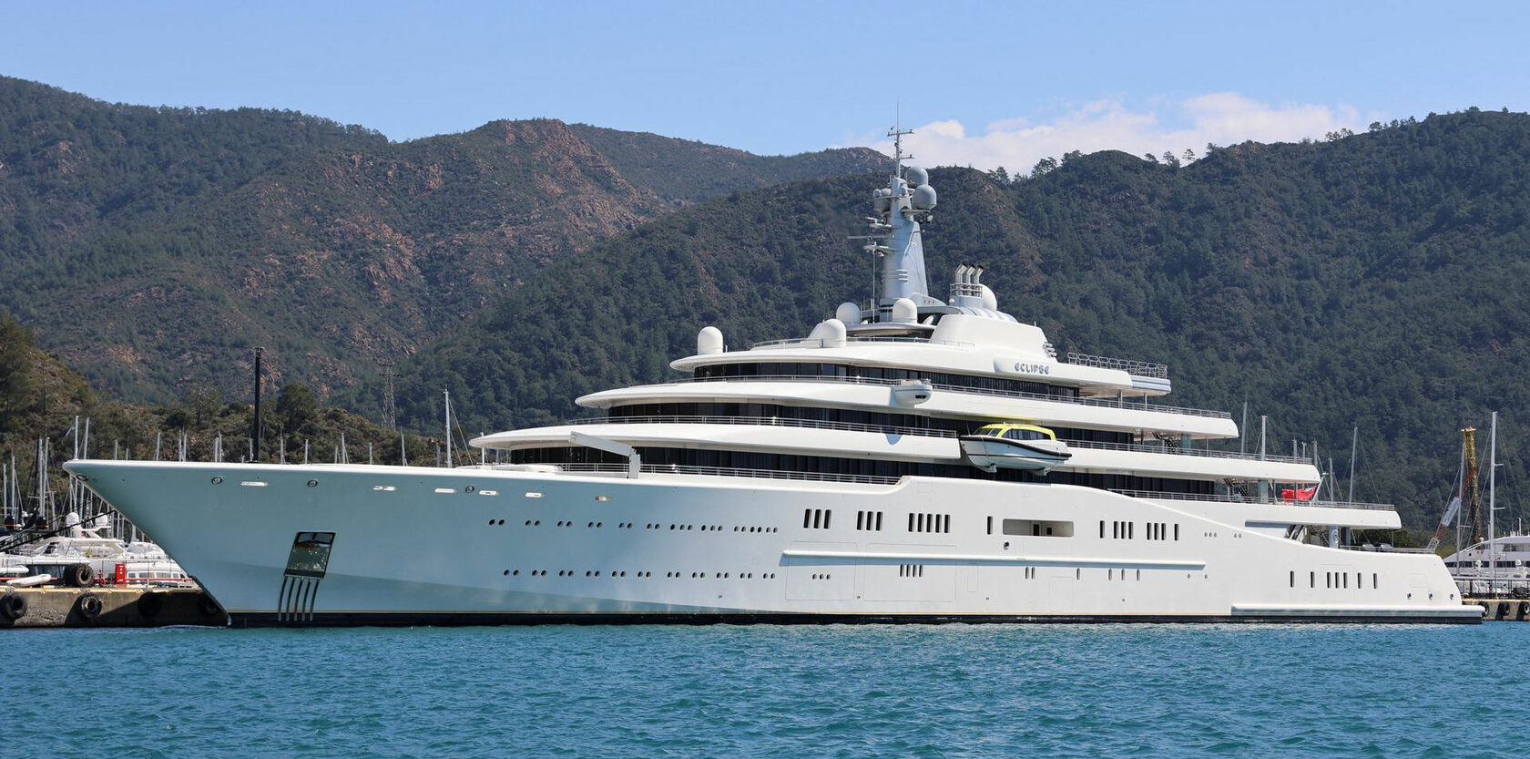 Купить дизтопливо оптом в МАКСОЙЛ с доставкой по Москве и области