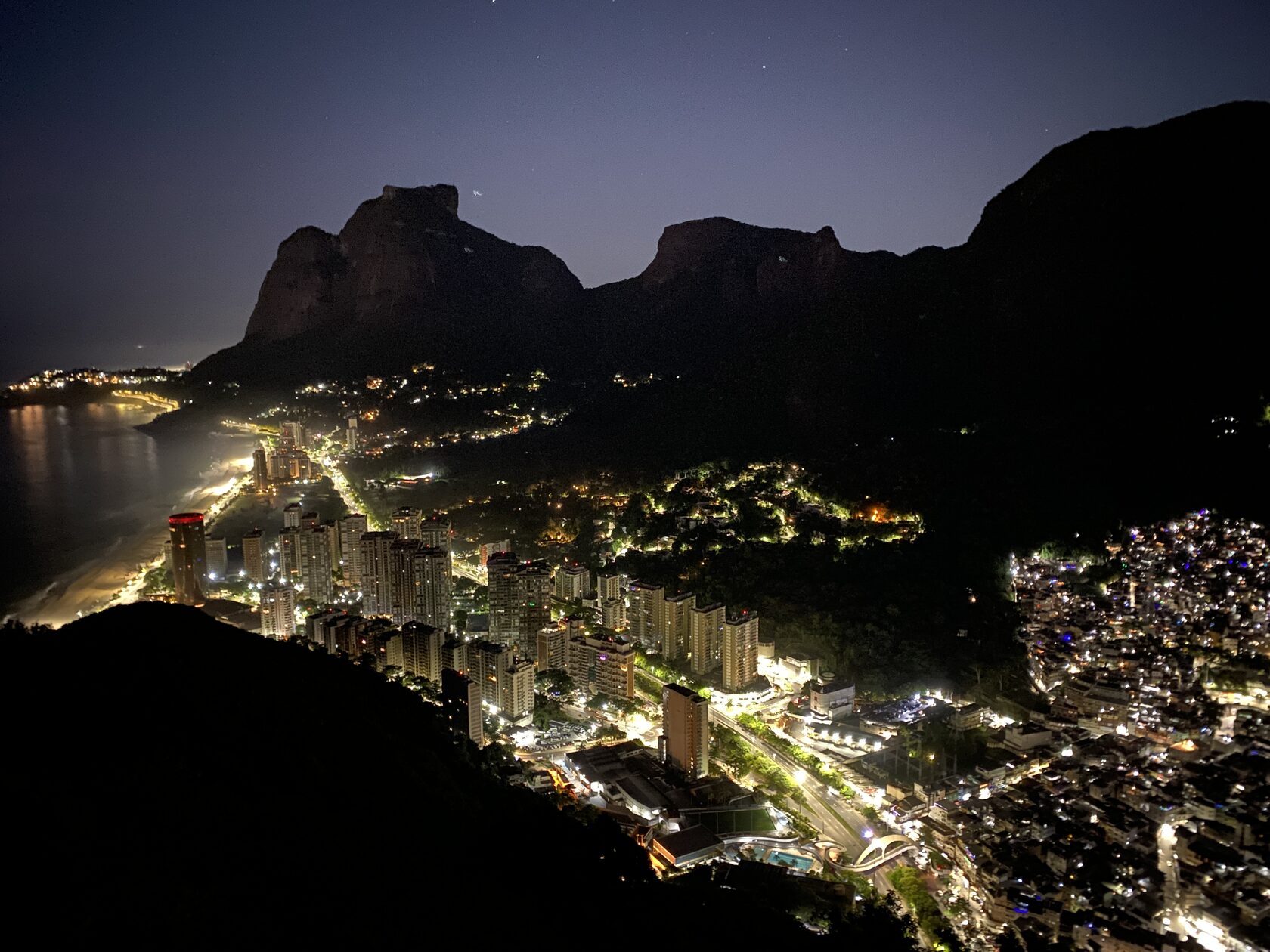 Ночной Рио