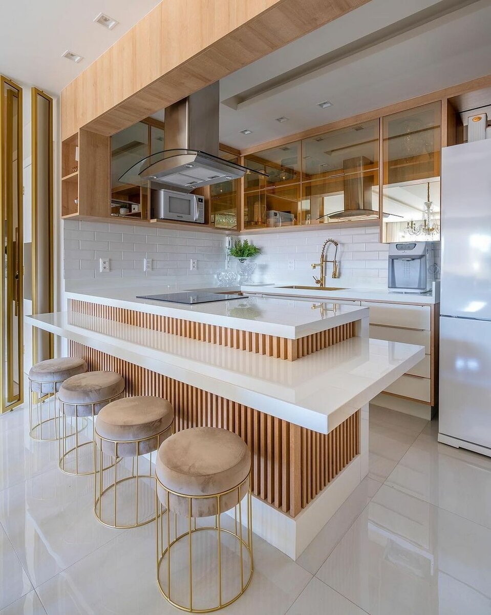 Современный дизайн интерьера предлагает массу хороших идей для владельцев малогабаритных квартир и особенно — кухонь.-2